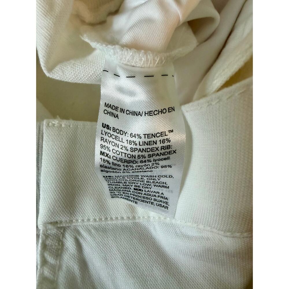 Chico's 2.5 (14) NWT White Linen Blend Wide Leg crop pant - Picture 2 of 5